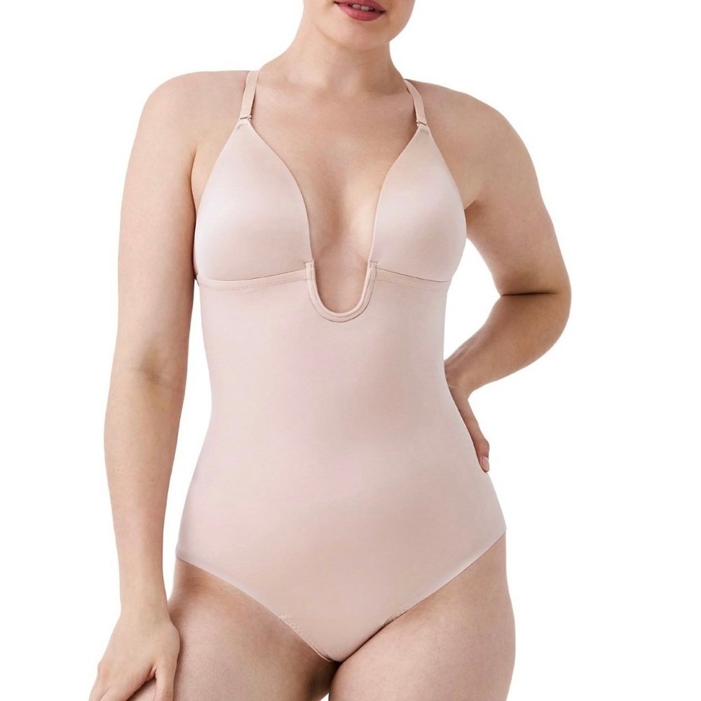 Spanx Suit Your Fancy Plunge Low-Back Thong Bodysuit Champagne Beige Medium